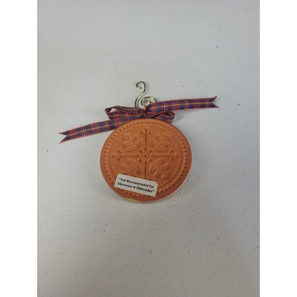 COOKIE PRESS XMAS ORNAMENT DEMDACO FOLIAGE STONEWARE BY TIGUE & TURNER RECIPE